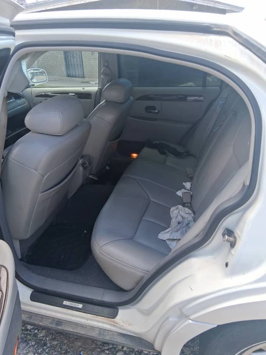 1998 Lincoln Continental 9th Gen - Image 5 of 5