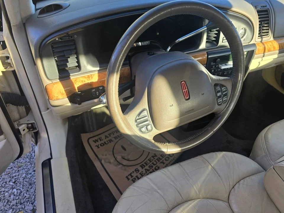 1998 Lincoln Continental 9th Gen - Image 18 of 20