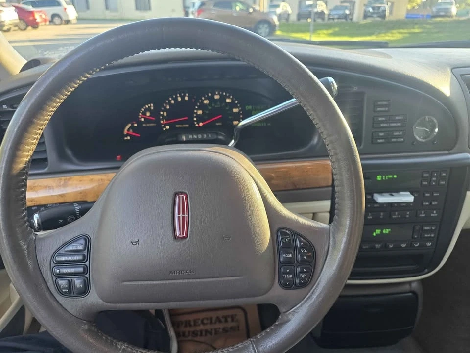1998 Lincoln Continental 9th Gen - Image 10 of 20