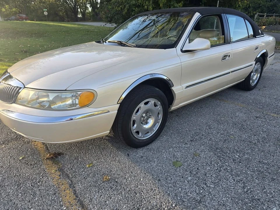 1998 Lincoln Continental 9th Gen - Image 8 of 20