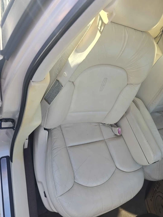 1998 Lincoln Continental 9th Gen - Image 13 of 20