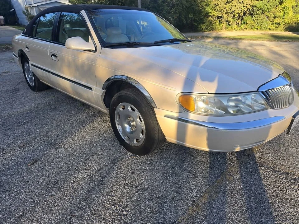 1998 Lincoln Continental 9th Gen - Image 2 of 20