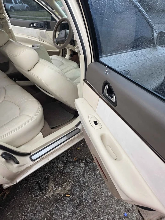 1998 Lincoln Continental 9th Gen - Image 5 of 13