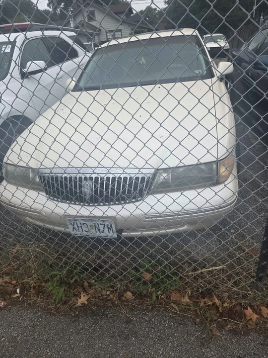 1998 Lincoln Continental 9th Gen - Image 13 of 13