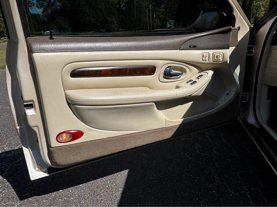 1998 Lincoln Continental Mark VIII - Image 13 of 20