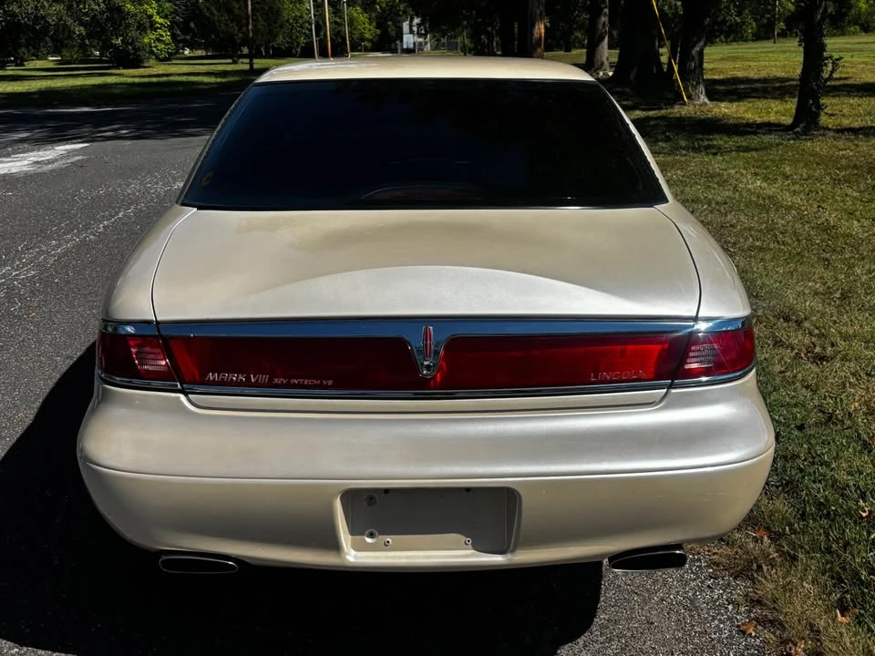 1998 Lincoln Continental Mark VIII - Image 6 of 20
