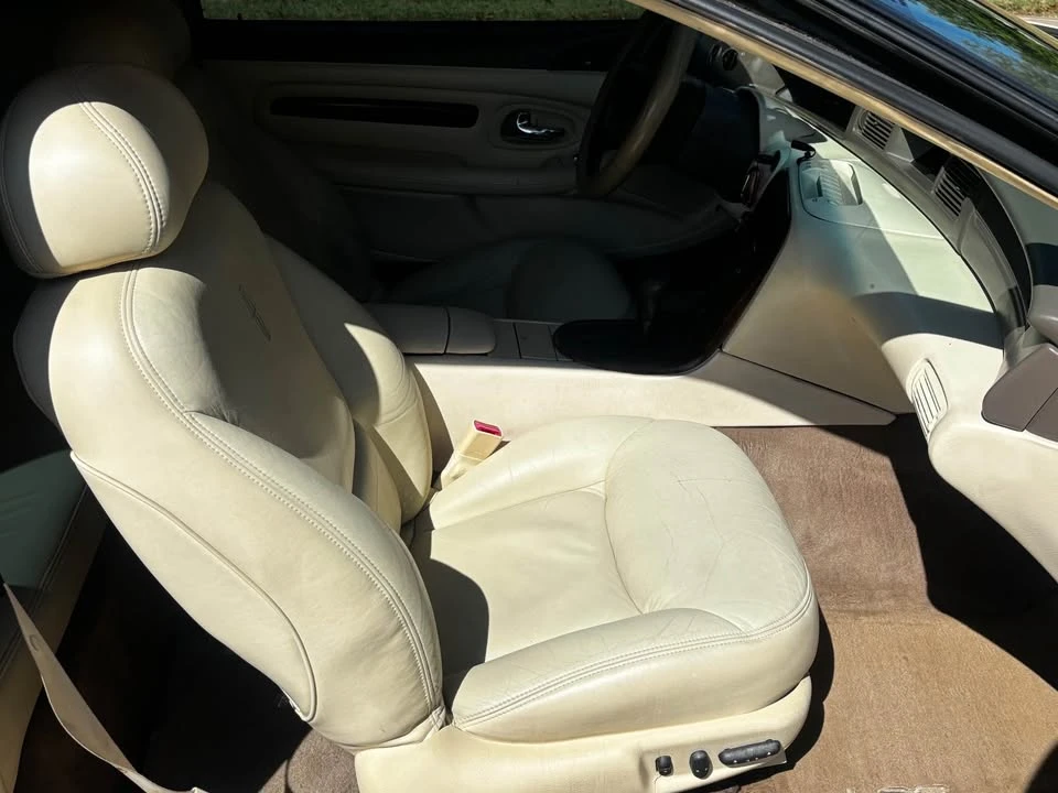 1998 Lincoln Continental Mark VIII - Image 10 of 20