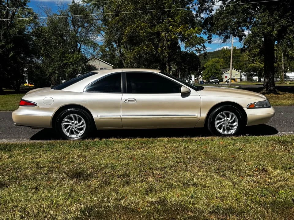 1998 Lincoln Continental Mark VIII - Image 3 of 20