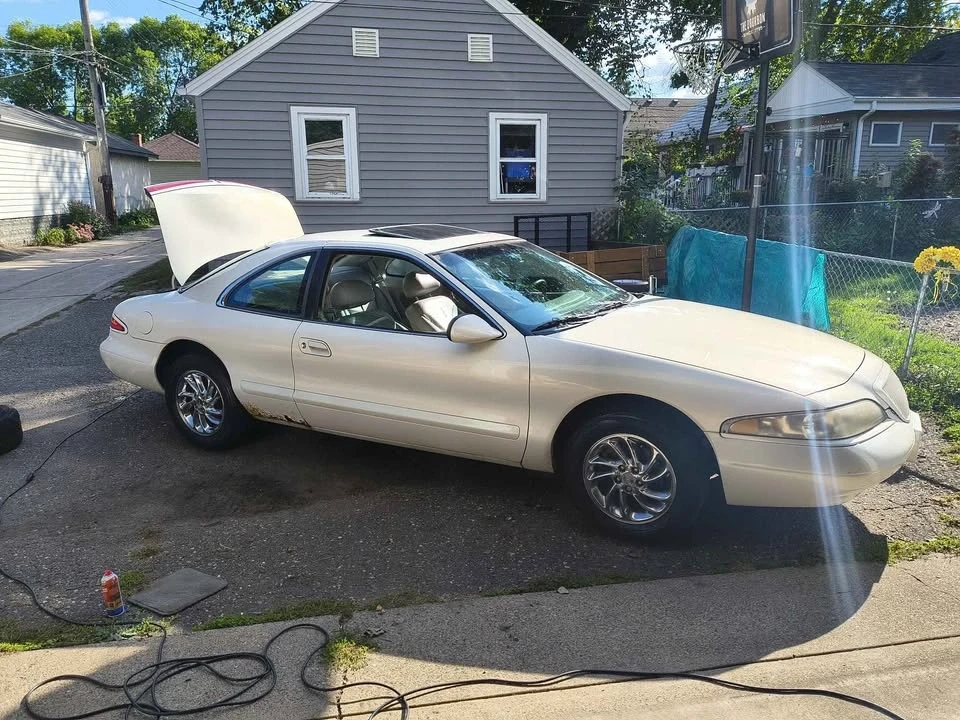 1998 Lincoln Continental Mark VIII - Image 2 of 2
