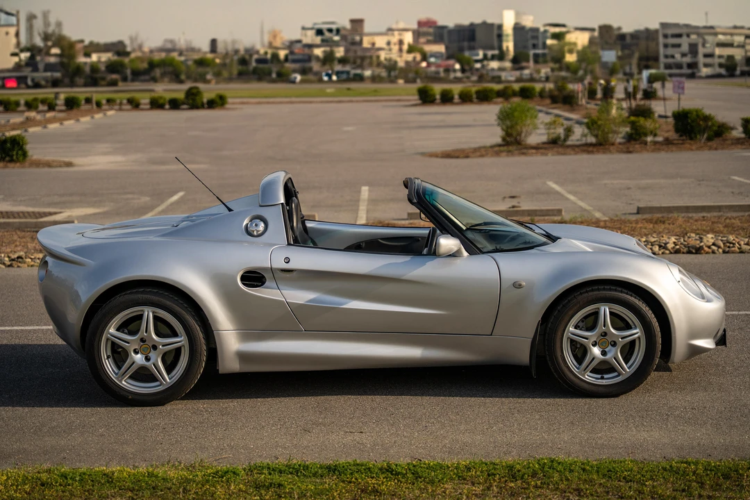 1998 Lotus Elise Series 1 - Image 14 of 31