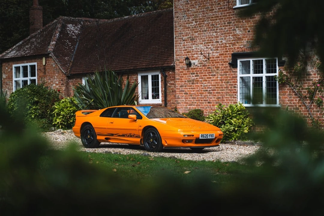 1998 Lotus Esprit Series 4 - Image 25 of 30