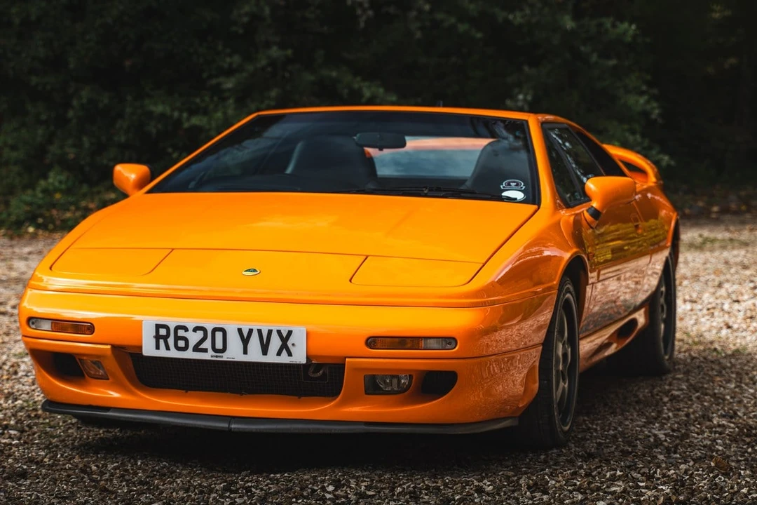 1998 Lotus Esprit Series 4 - Image 27 of 30