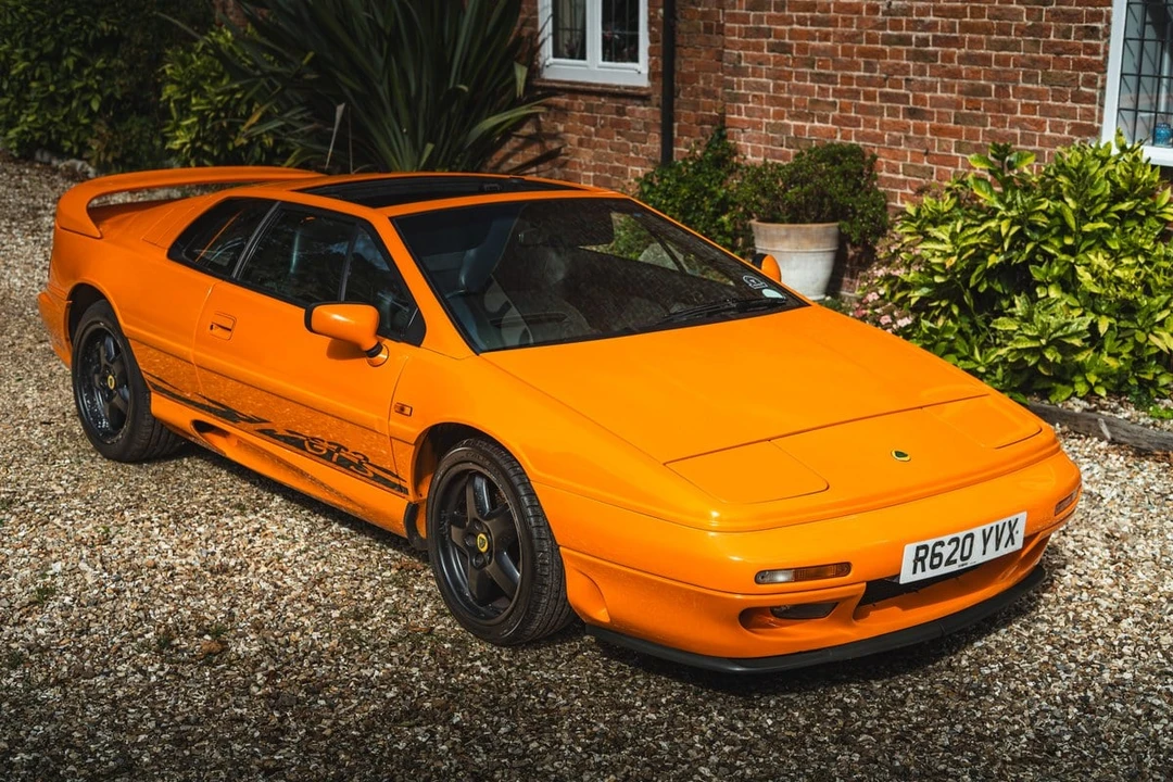 1998 Lotus Esprit Series 4 - Image 19 of 30