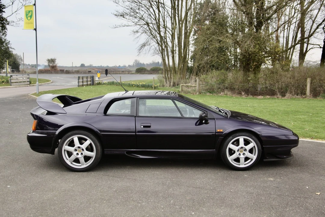 1998 Lotus Esprit Series 4 - Image 19 of 30