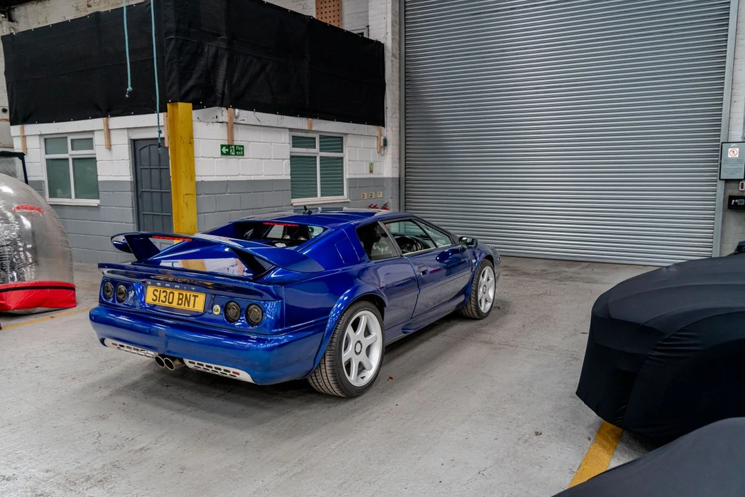 1998 Lotus Esprit Series 4 - Image 25 of 30