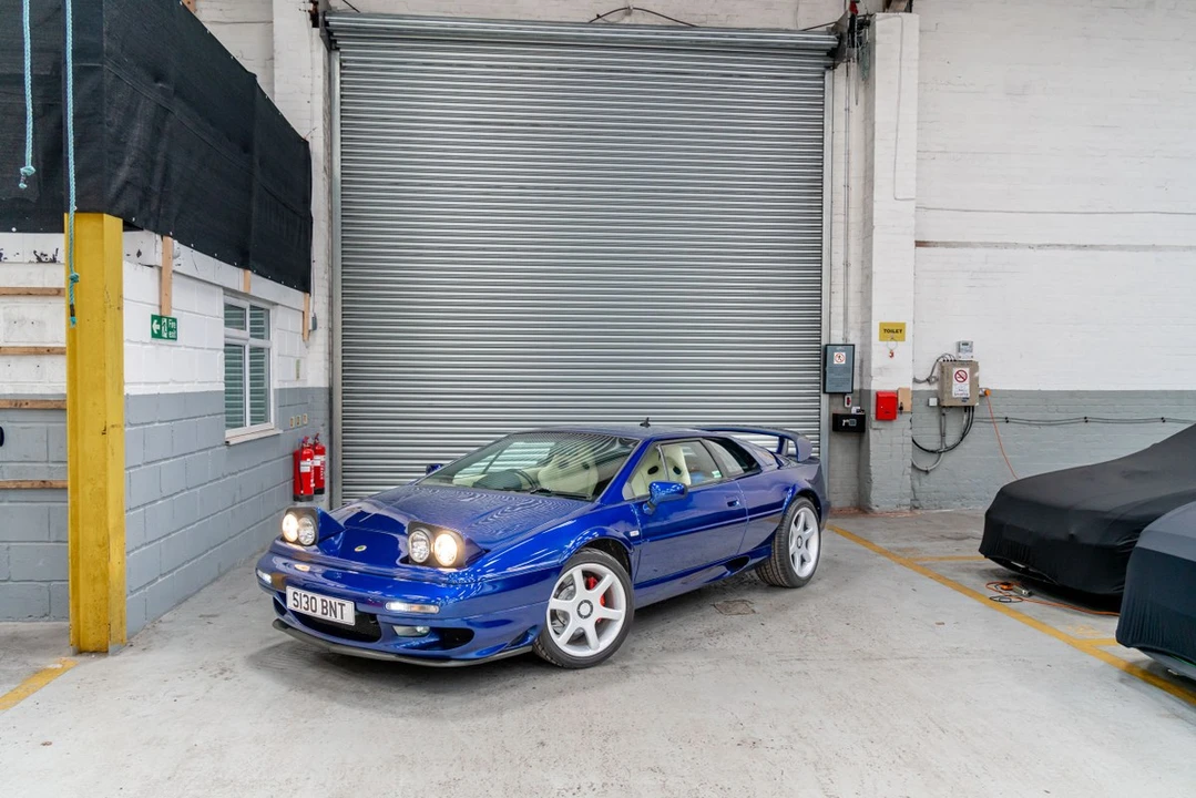 1998 Lotus Esprit Series 4 - Image 4 of 30