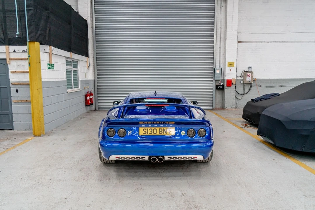 1998 Lotus Esprit Series 4 - Image 16 of 30