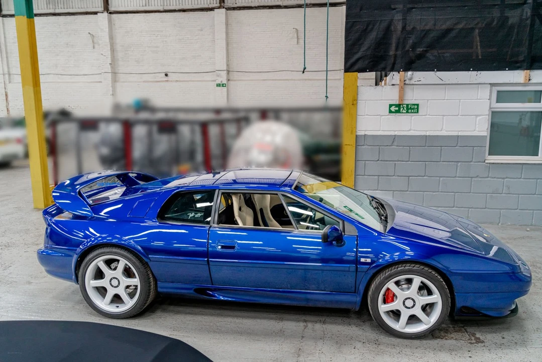 1998 Lotus Esprit Series 4 - Image 23 of 30