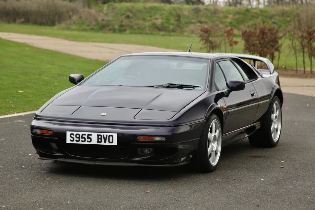 1998 Lotus Esprit Series 4 - Image 15 of 30