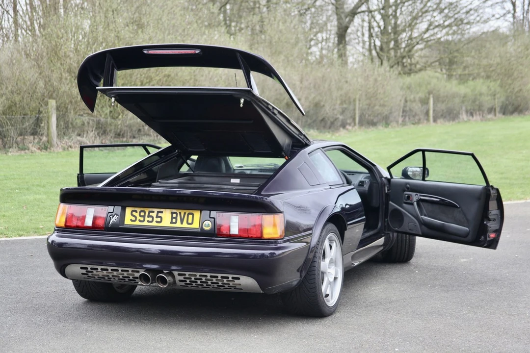 1998 Lotus Esprit Series 4 - Image 12 of 30