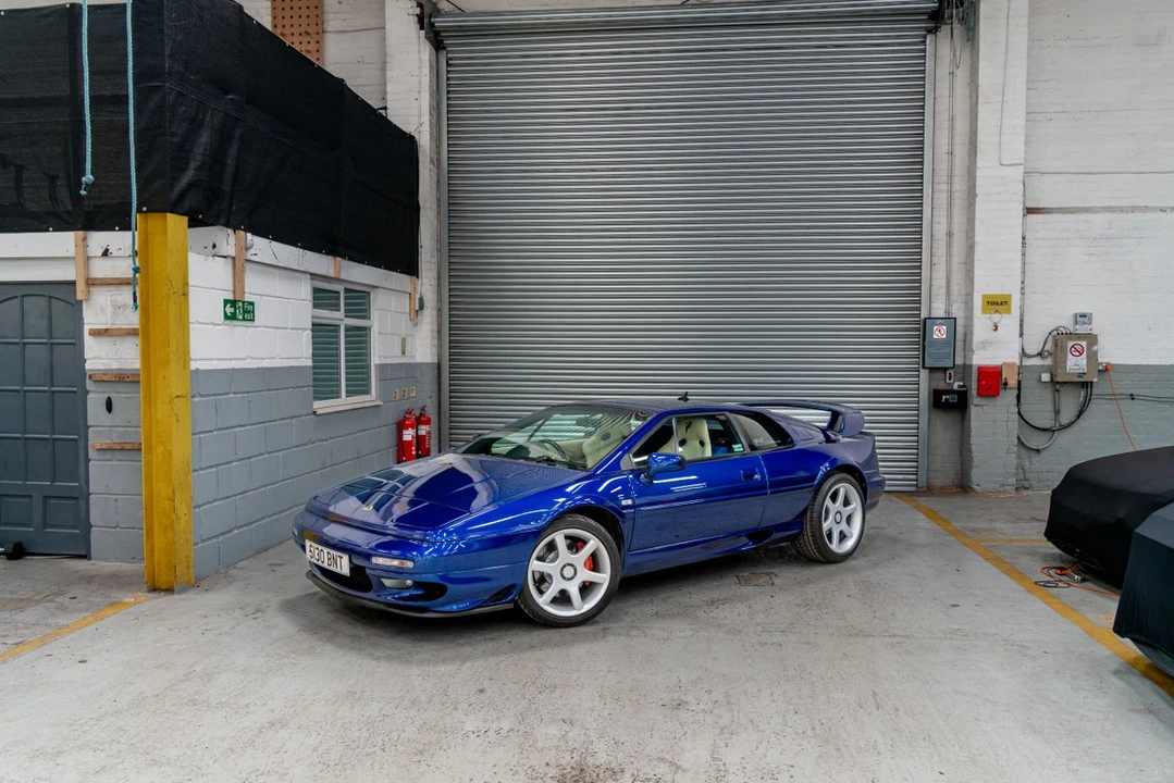 1998 Lotus Esprit Series 4 - Image 6 of 30