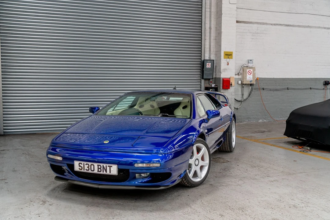 1998 Lotus Esprit Series 4 - Image 3 of 30