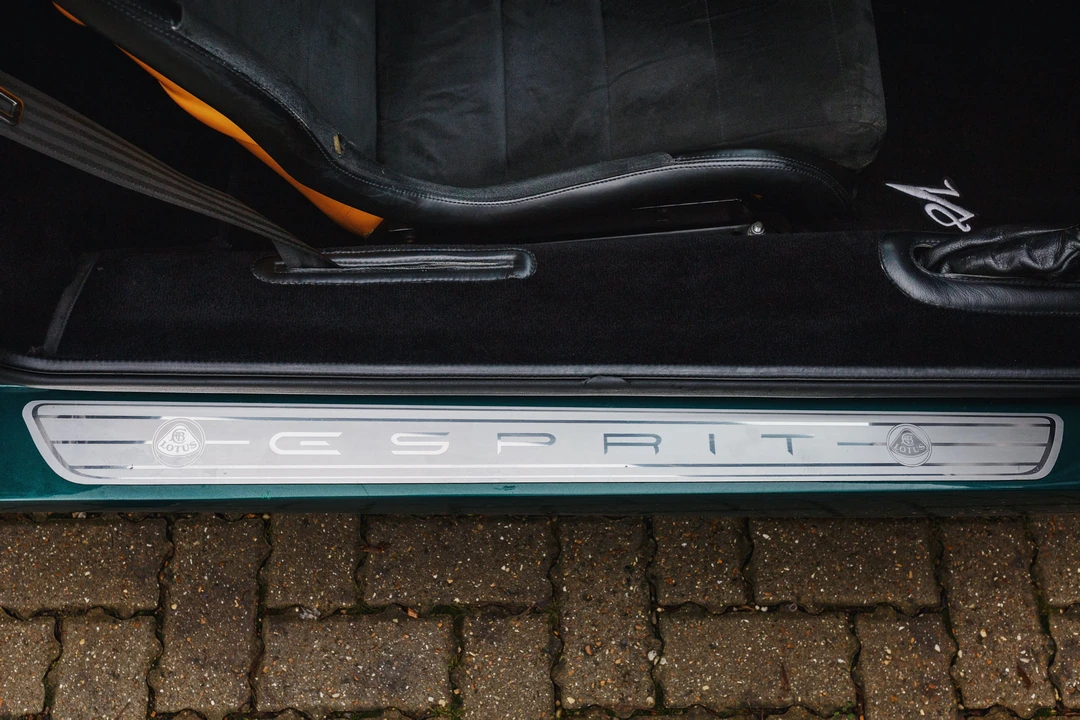 1998 Lotus Esprit Series 4 - Image 4 of 31