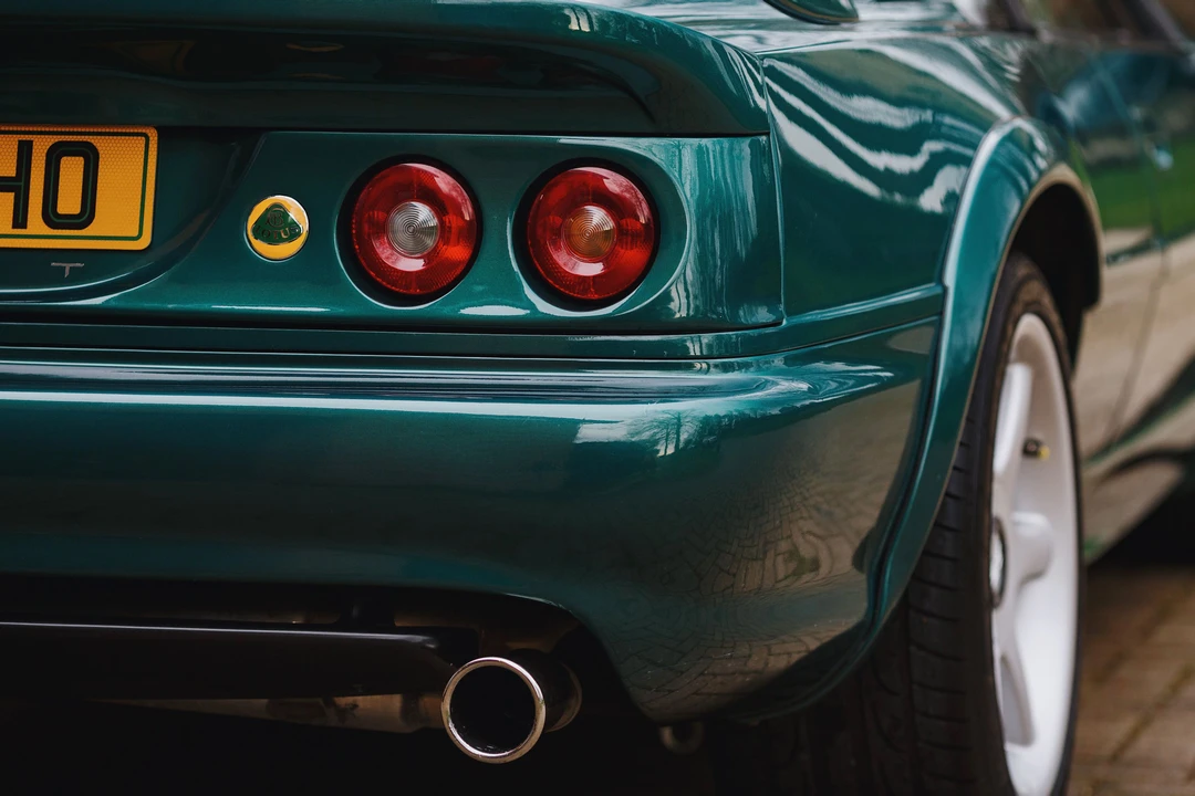 1998 Lotus Esprit Series 4 - Image 30 of 31
