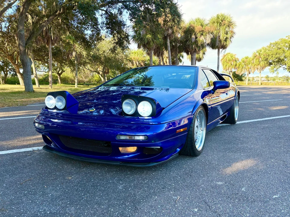1998 Lotus Esprit Series 4 - Image 10 of 31