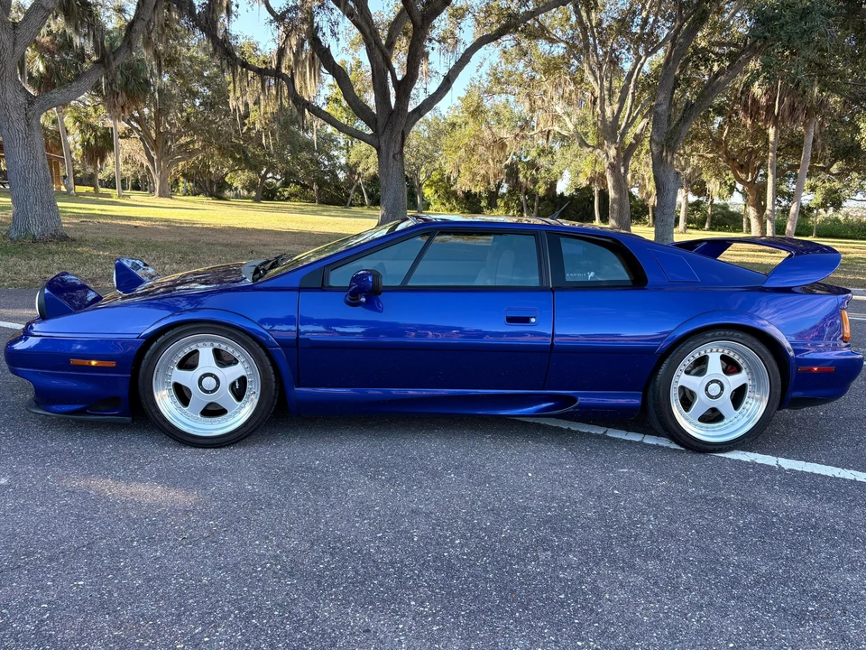 1998 Lotus Esprit Series 4 - Image 11 of 31