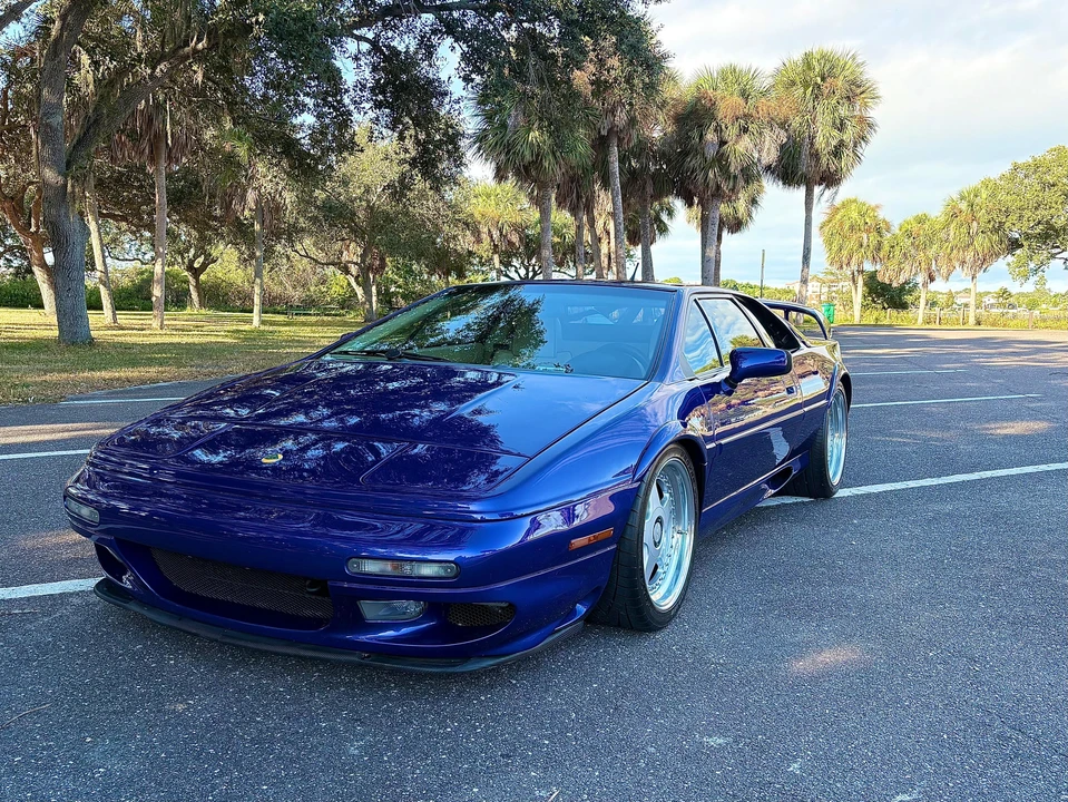 1998 Lotus Esprit Series 4 - Image 9 of 31