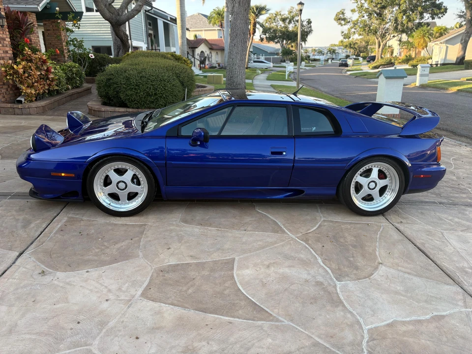 1998 Lotus Esprit Series 4 - Image 17 of 31