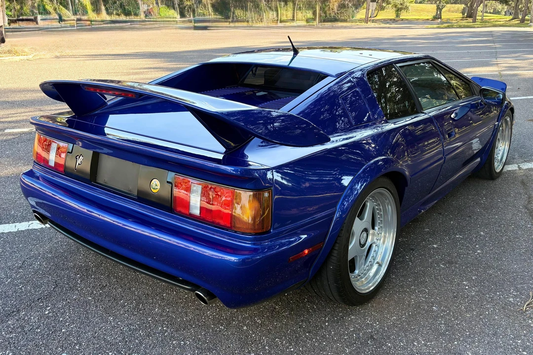 1998 Lotus Esprit Series 4 - Image 4 of 31