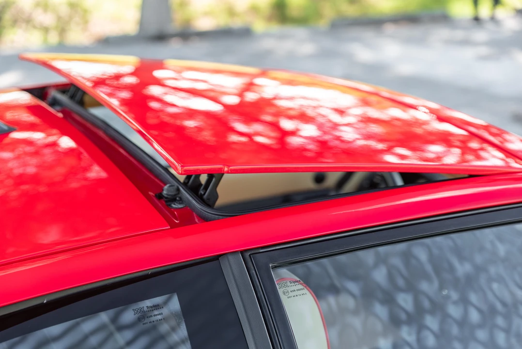 1998 Lotus Esprit Series 4 - Image 31 of 31