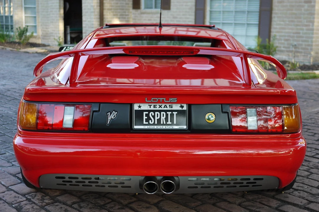 1998 Lotus Esprit Series 4 - Image 5 of 25