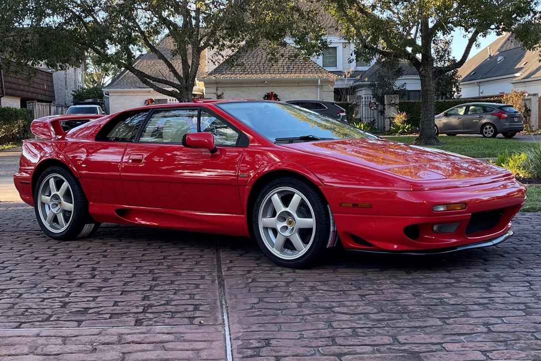 1998 Lotus Esprit Series 4 - Image 3 of 25