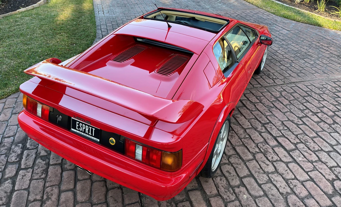 1998 Lotus Esprit Series 4 - Image 17 of 25
