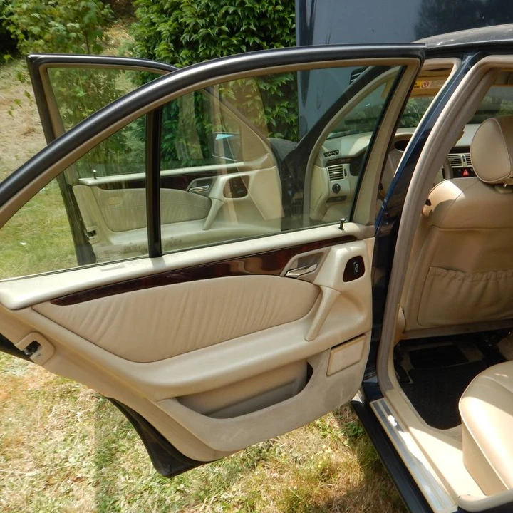 1998 Mercedes-Benz W210 E-Class - Image 15 of 24