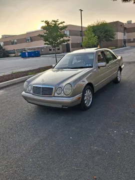1998 Mercedes-Benz E320