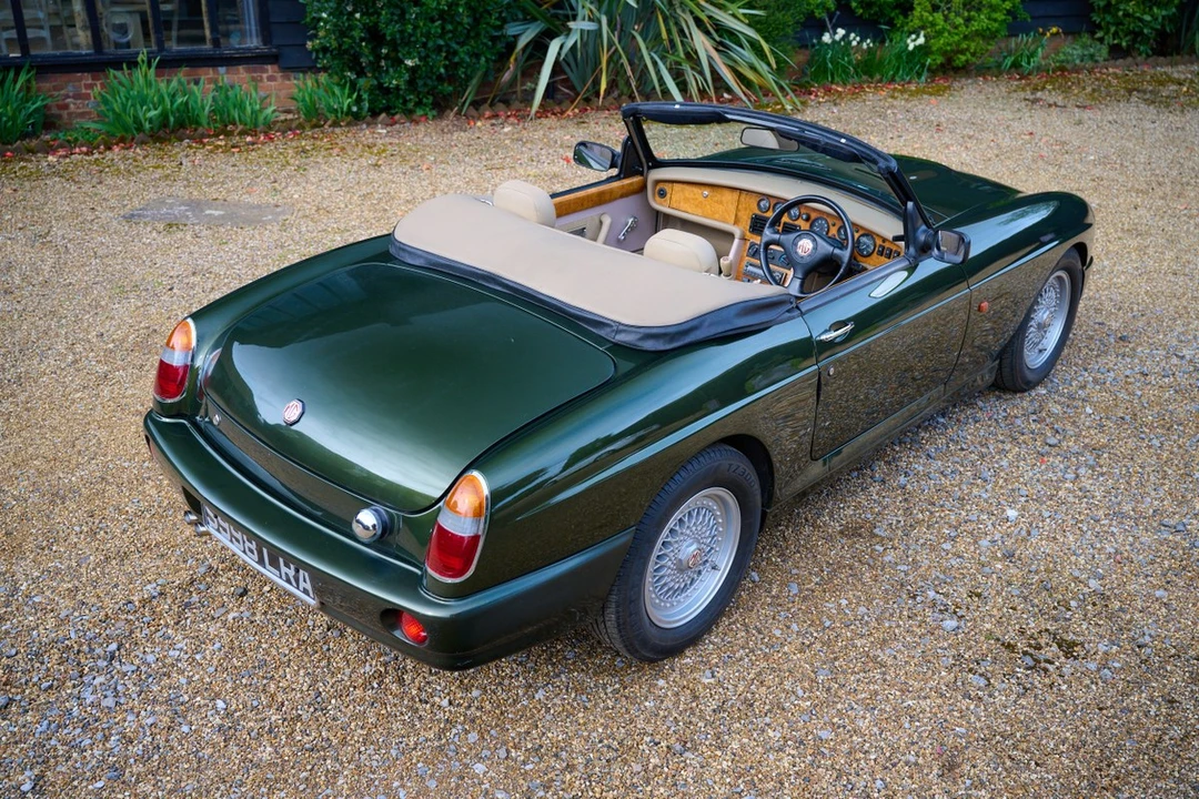 1998 MG RV8 - Image 19 of 30