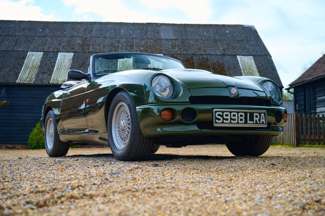 1998 MG RV8 - Image 16 of 30
