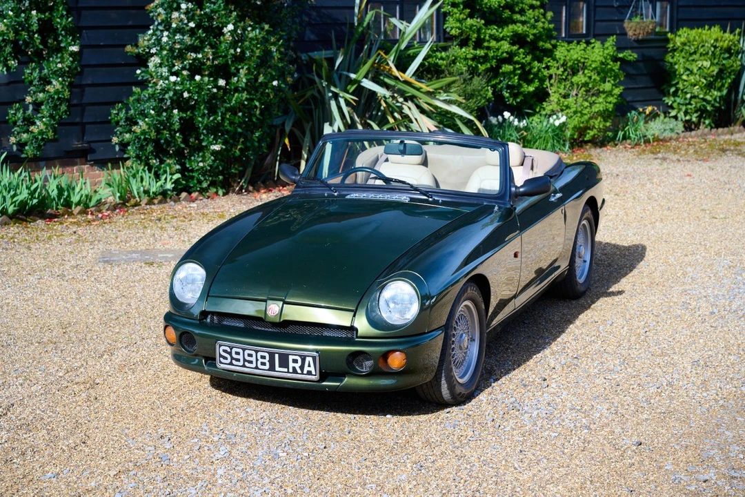 1998 MG RV8 - Image 5 of 30