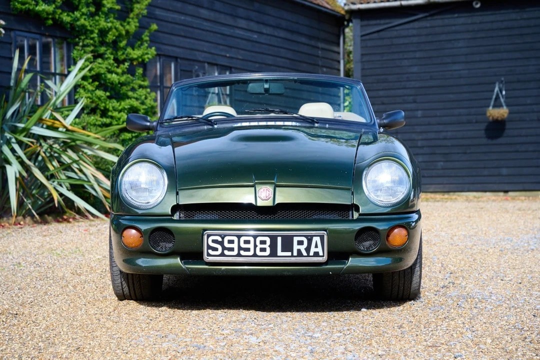 1998 MG RV8 - Image 3 of 30