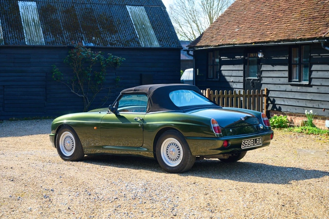 1998 MG RV8 - Image 25 of 30