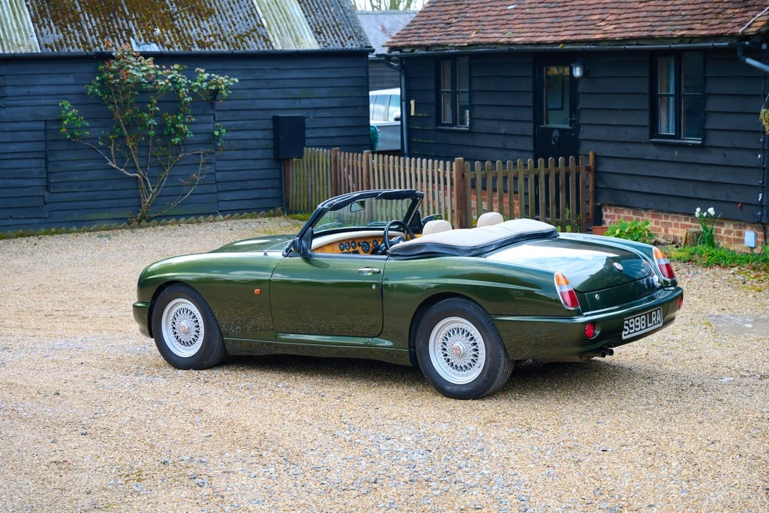 1998 MG RV8 - Image 8 of 30