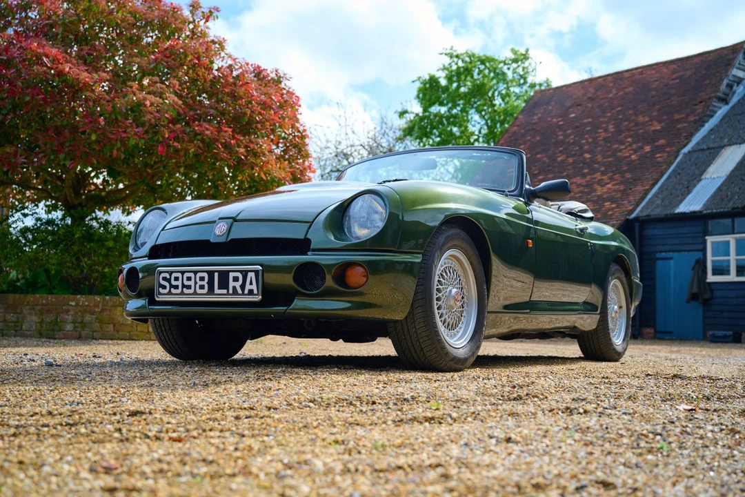 1998 MG RV8 - Image 15 of 30