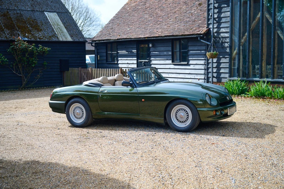 1998 MG RV8 - Image 11 of 30