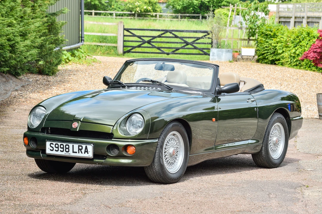 1998 MG RV8 - Image 10 of 31