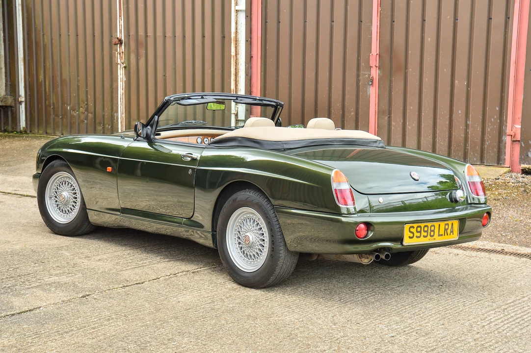 1998 MG RV8 - Image 8 of 31