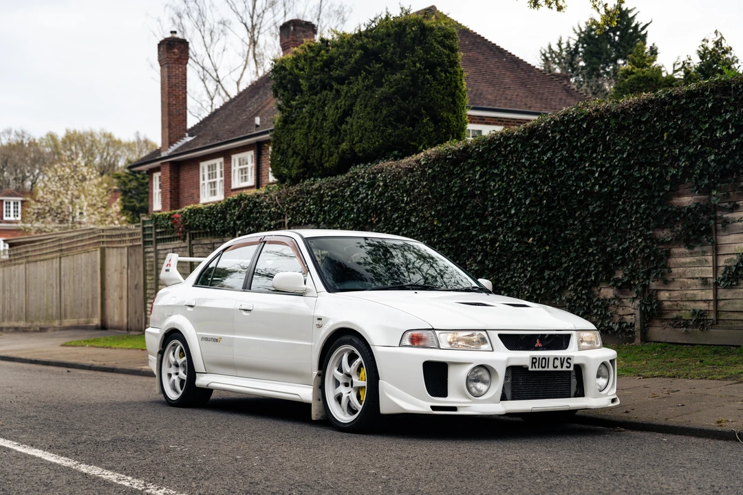 1998 Mitsubishi Lancer Evolution V 6th Gen - Image 4 of 31